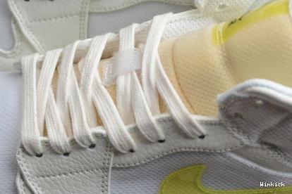 Yellow" Mid  Air Jordan voltage SE DB2822-107 1 0729
